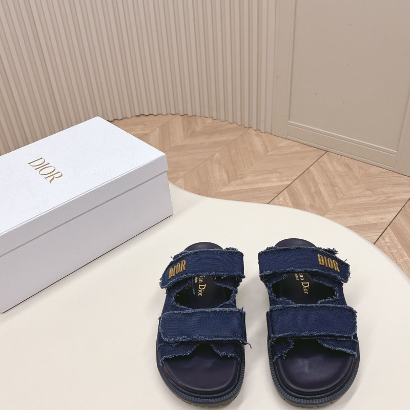 ch**an D*or sandals